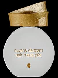 Nuvens Dançam Sob Meus Pés